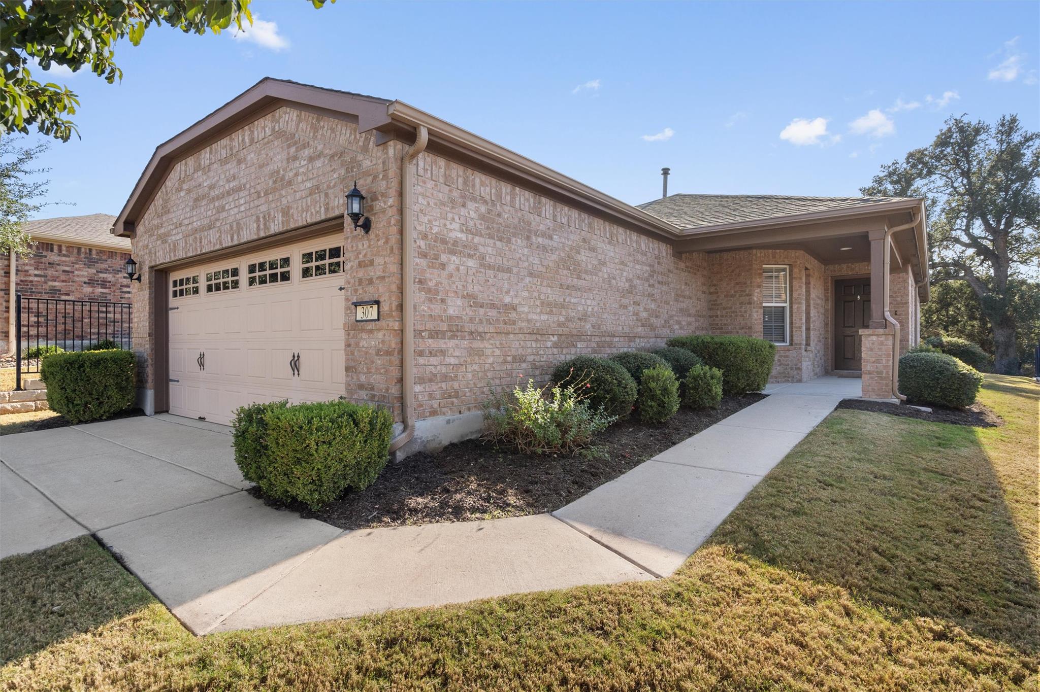 307 Kickapoo Creek Ln, Georgetown, TX 78633