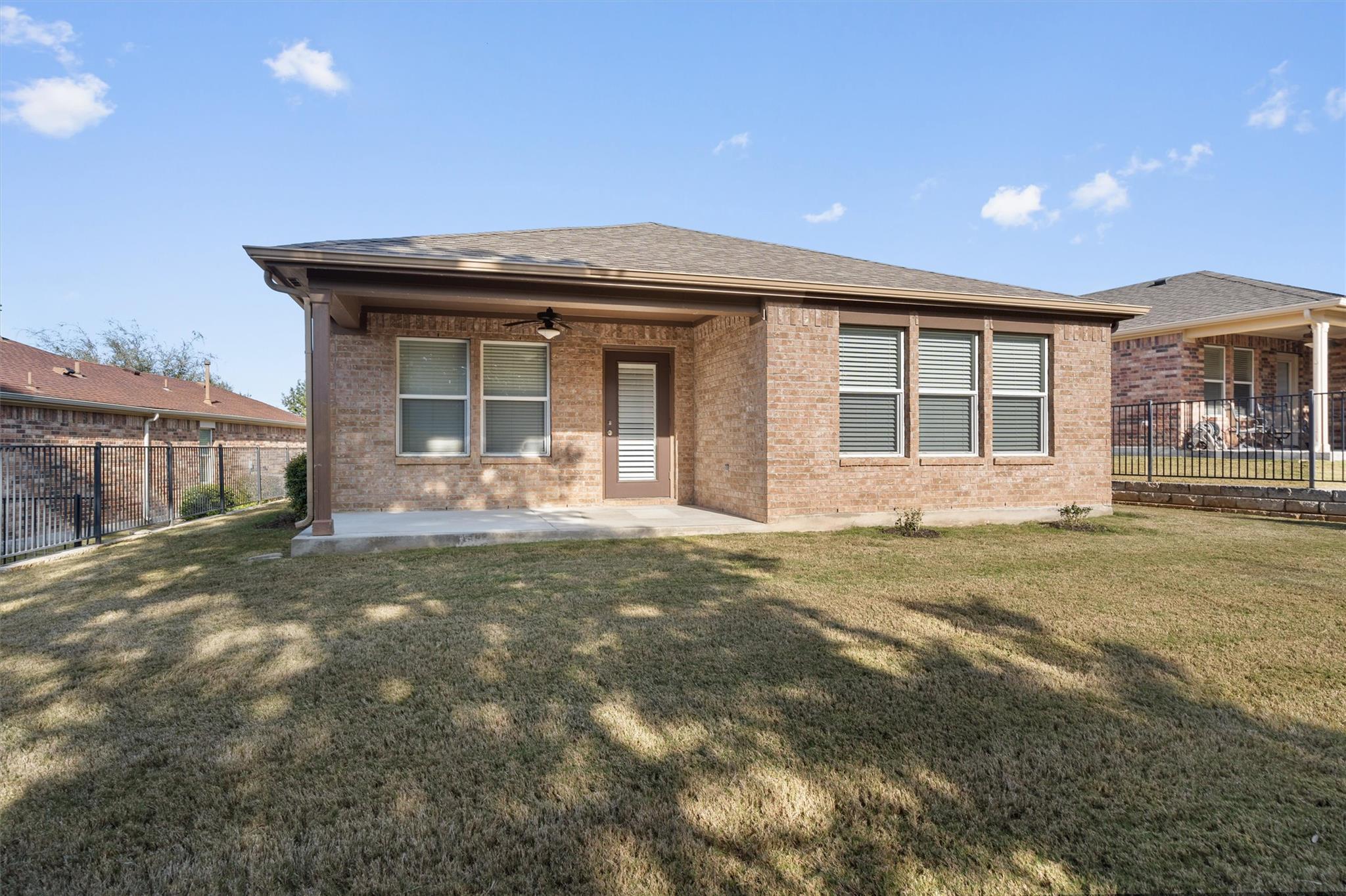 307 Kickapoo Creek Ln, Georgetown, TX 78633
