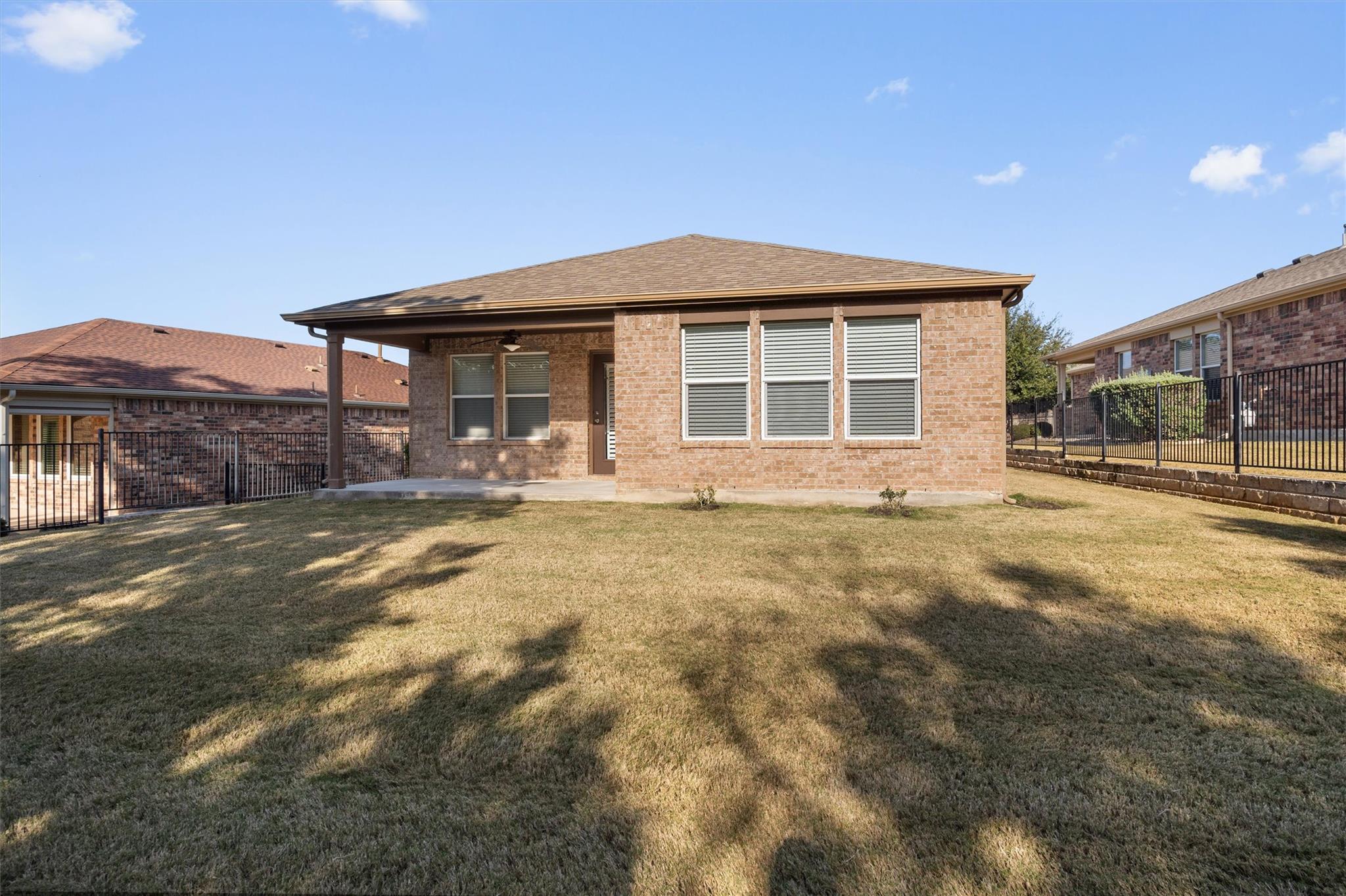 307 Kickapoo Creek Ln, Georgetown, TX 78633