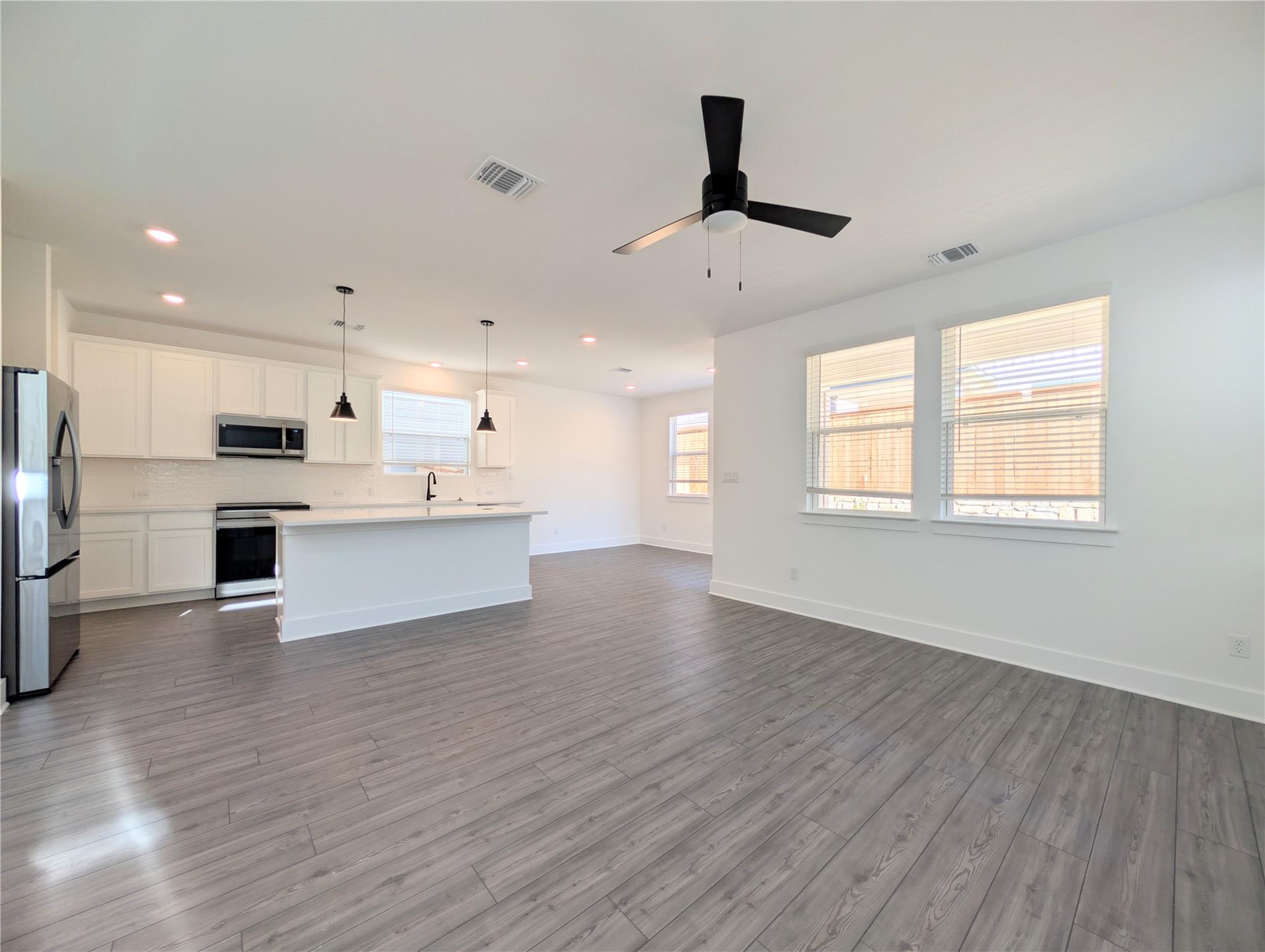 113 Sycamore Pines, Kyle, TX 78640