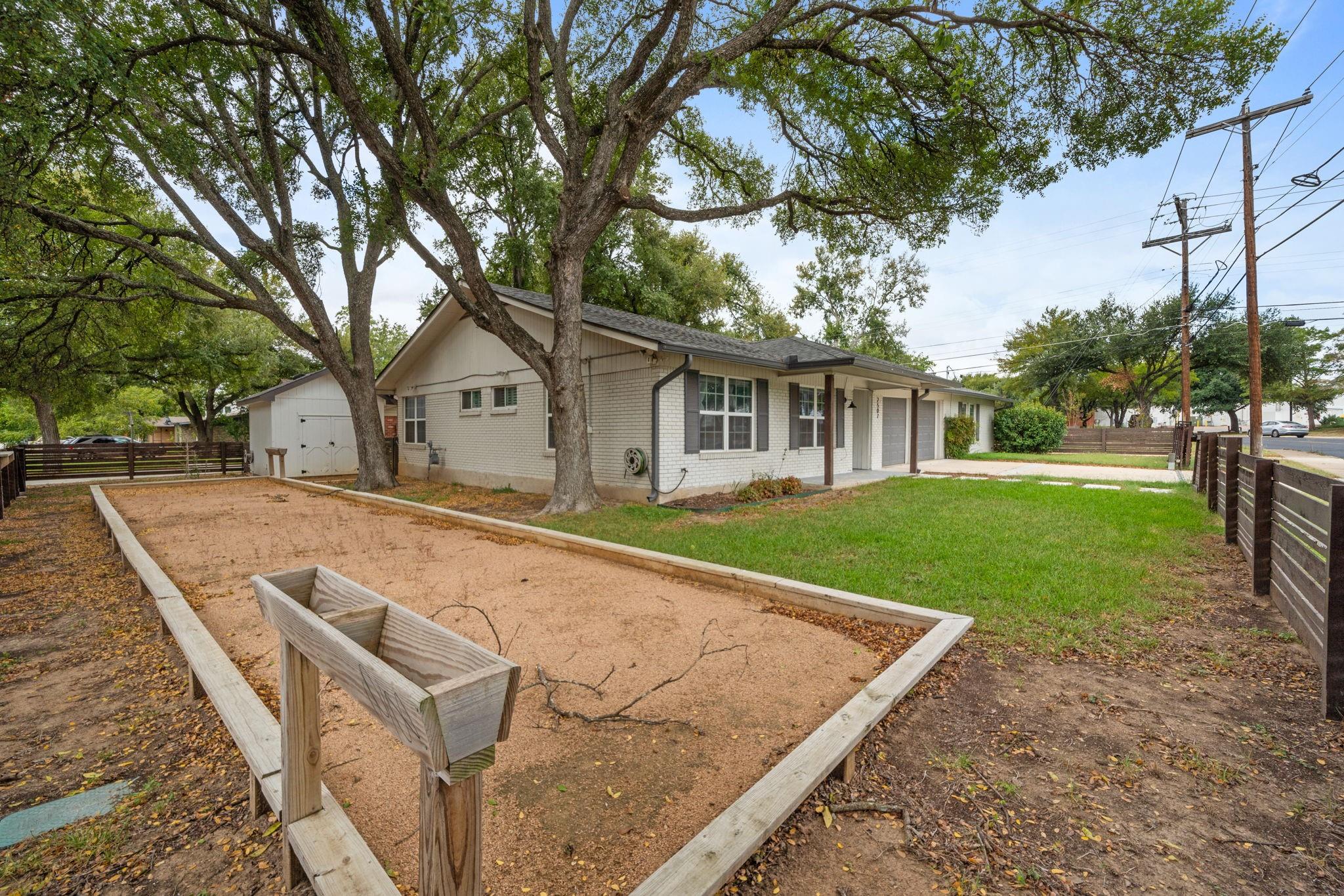 2507 Western Trails Blvd, Austin, TX 78745