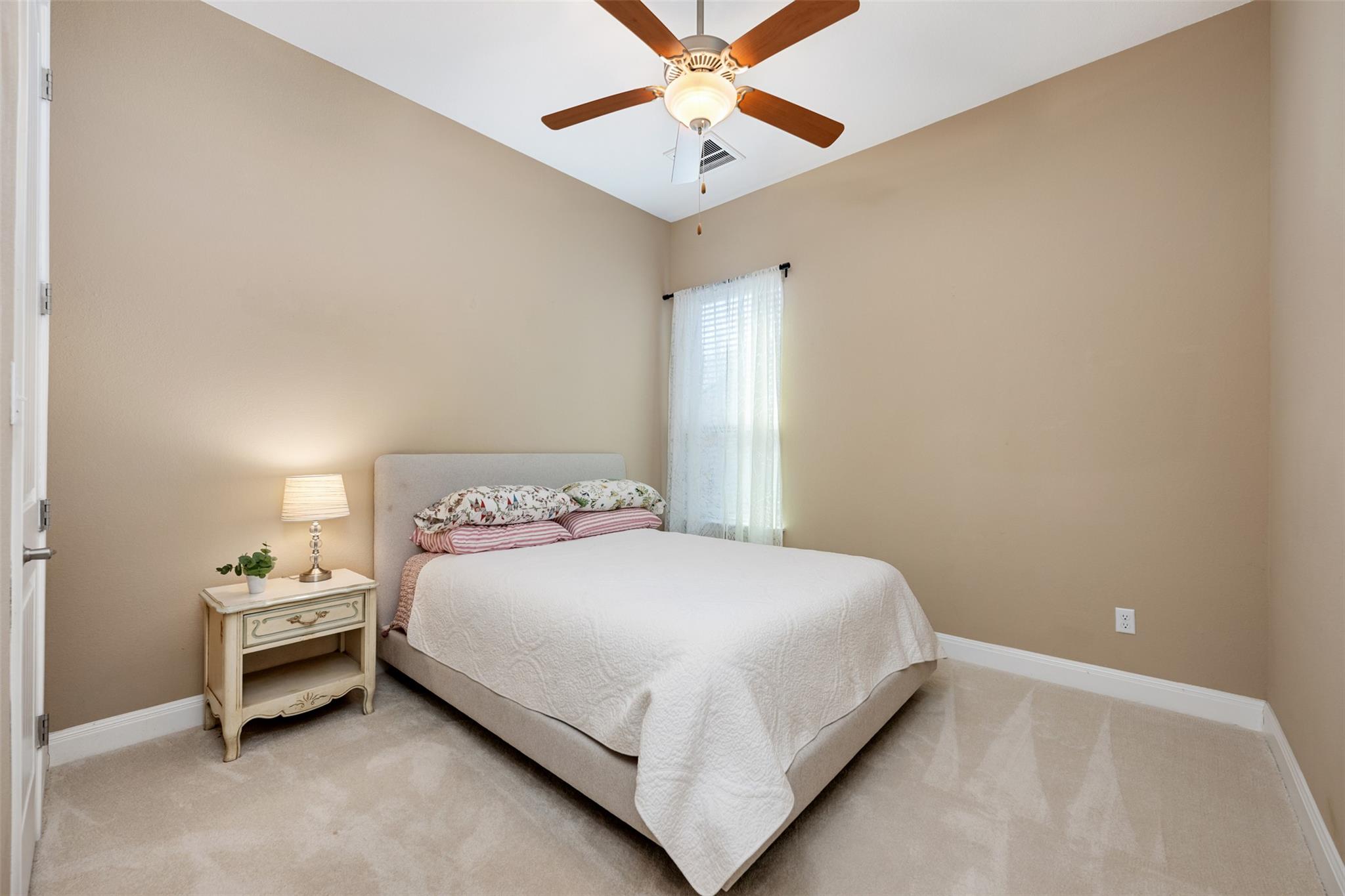 937 Wild Rose Dr, Austin, TX 78737