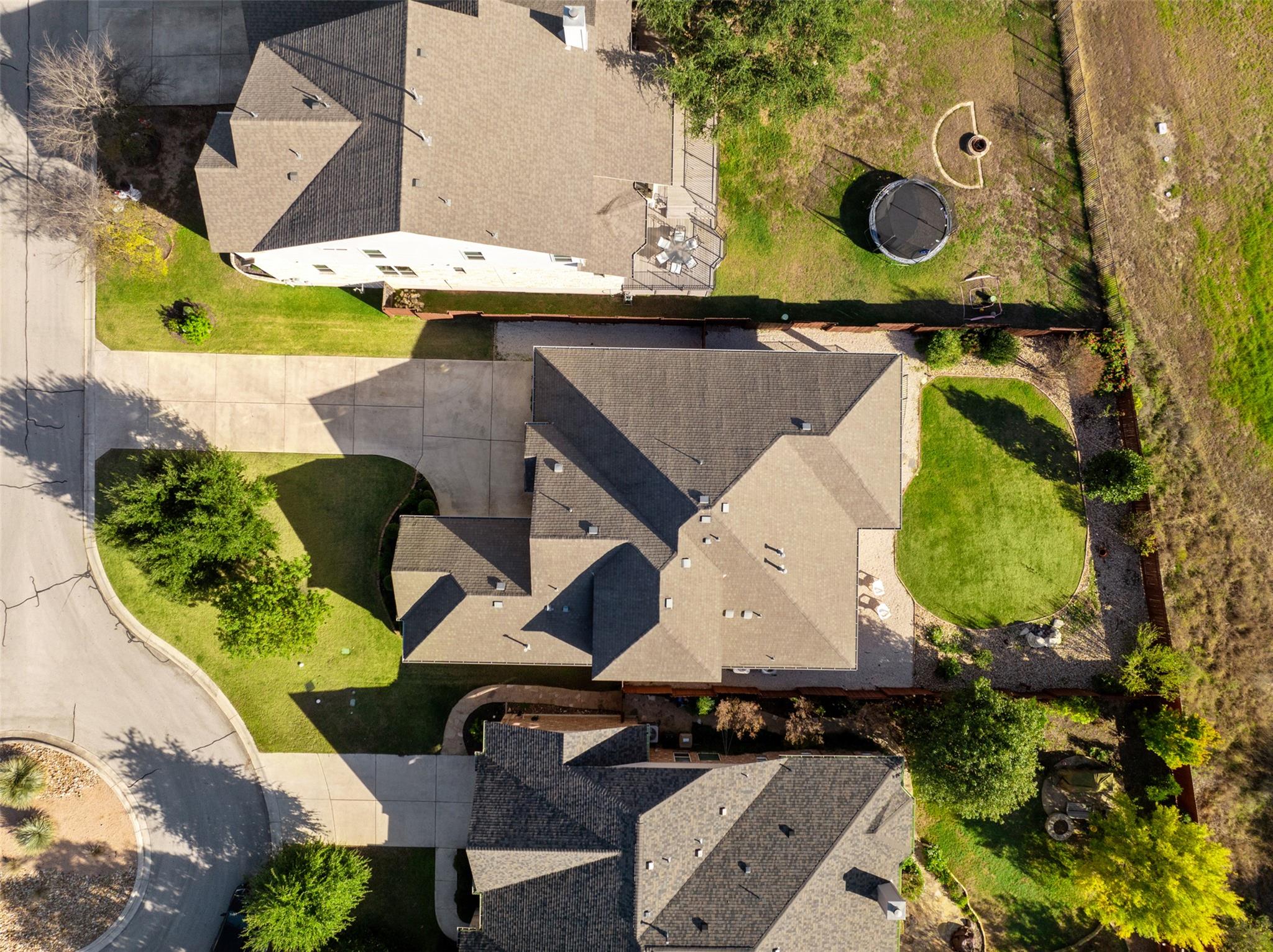 937 Wild Rose Dr, Austin, TX 78737