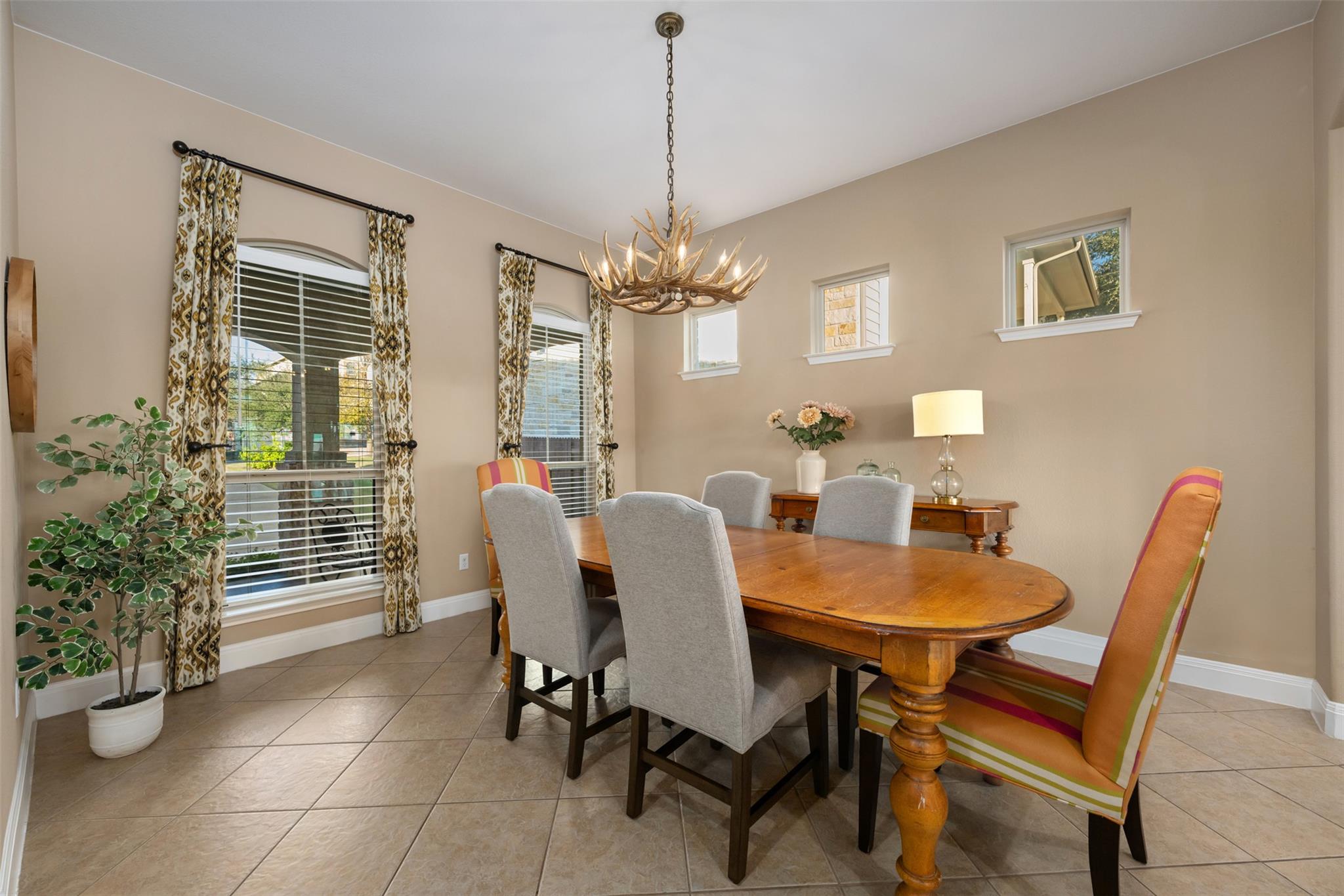 937 Wild Rose Dr, Austin, TX 78737
