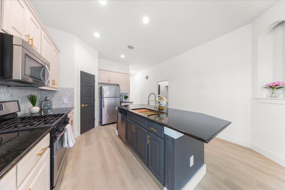 2408 Vintage Stave Rd # 101, Austin, TX 78748