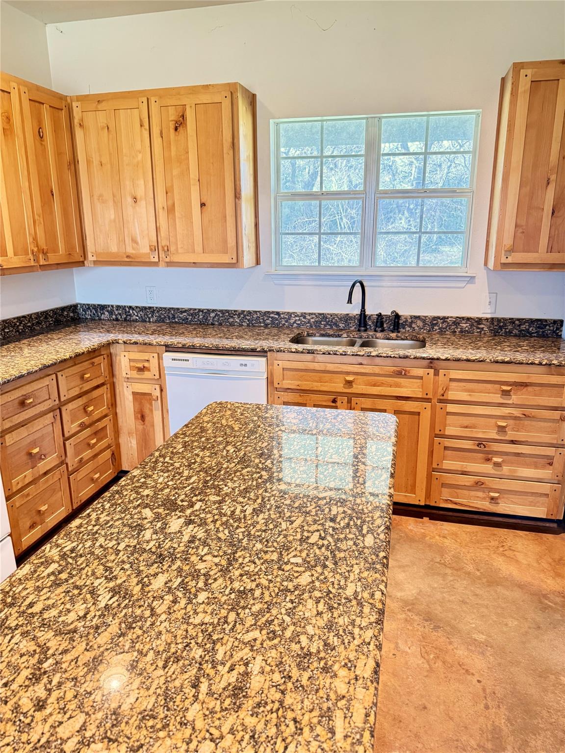 11791 Silver Springs Rd, Rockdale, TX 76567