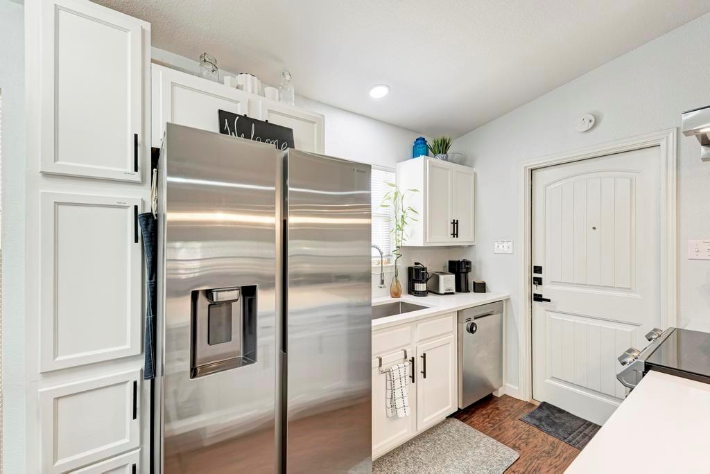 2209 N Celia Dr, Cedar Park, TX 78613