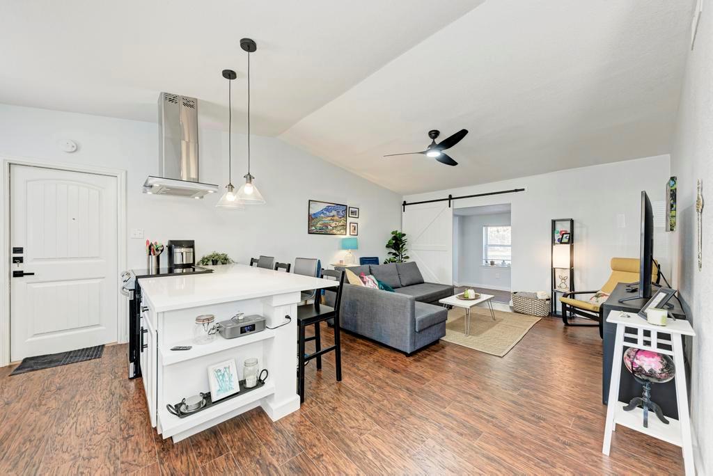 2209 N Celia Dr, Cedar Park, TX 78613