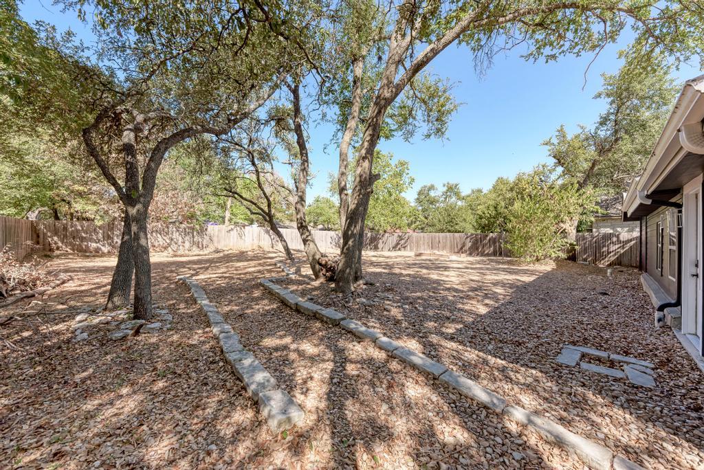 2209 N Celia Dr, Cedar Park, TX 78613