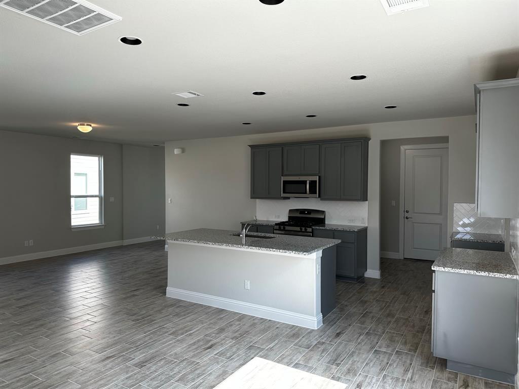 109 Riverhill Dr Dr, Georgetown, TX 78628