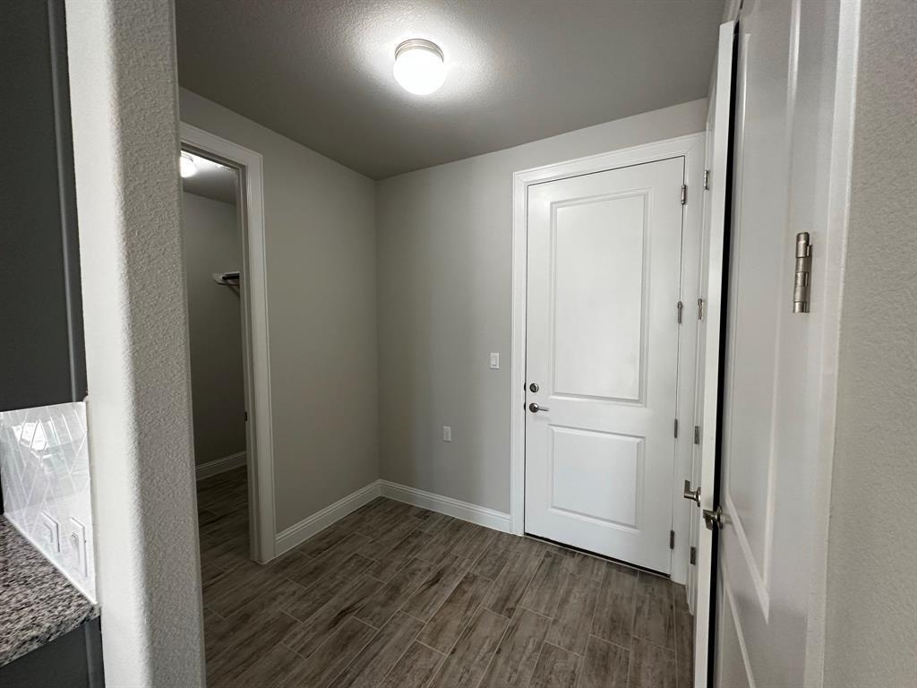 109 Riverhill Dr Dr, Georgetown, TX 78628