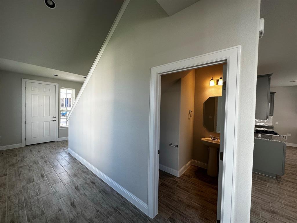 109 Riverhill Dr Dr, Georgetown, TX 78628