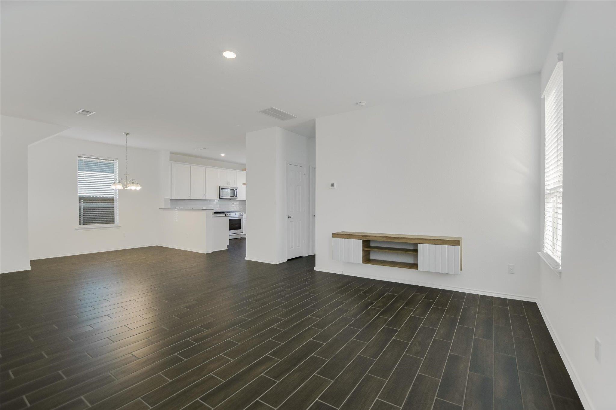 661 Pickrell Loop, Liberty Hill, TX 78642