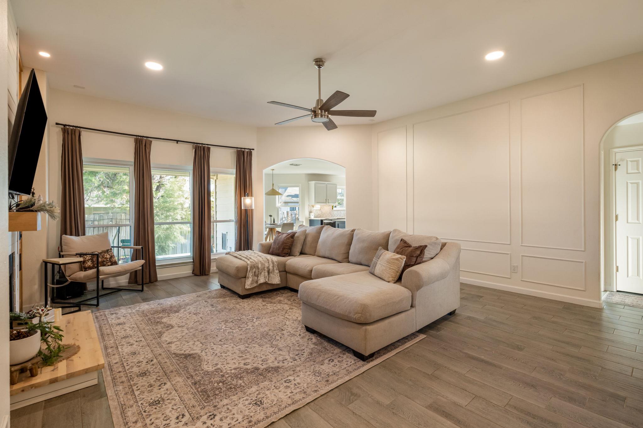 164 Johnnys Way, Kyle, TX 78640