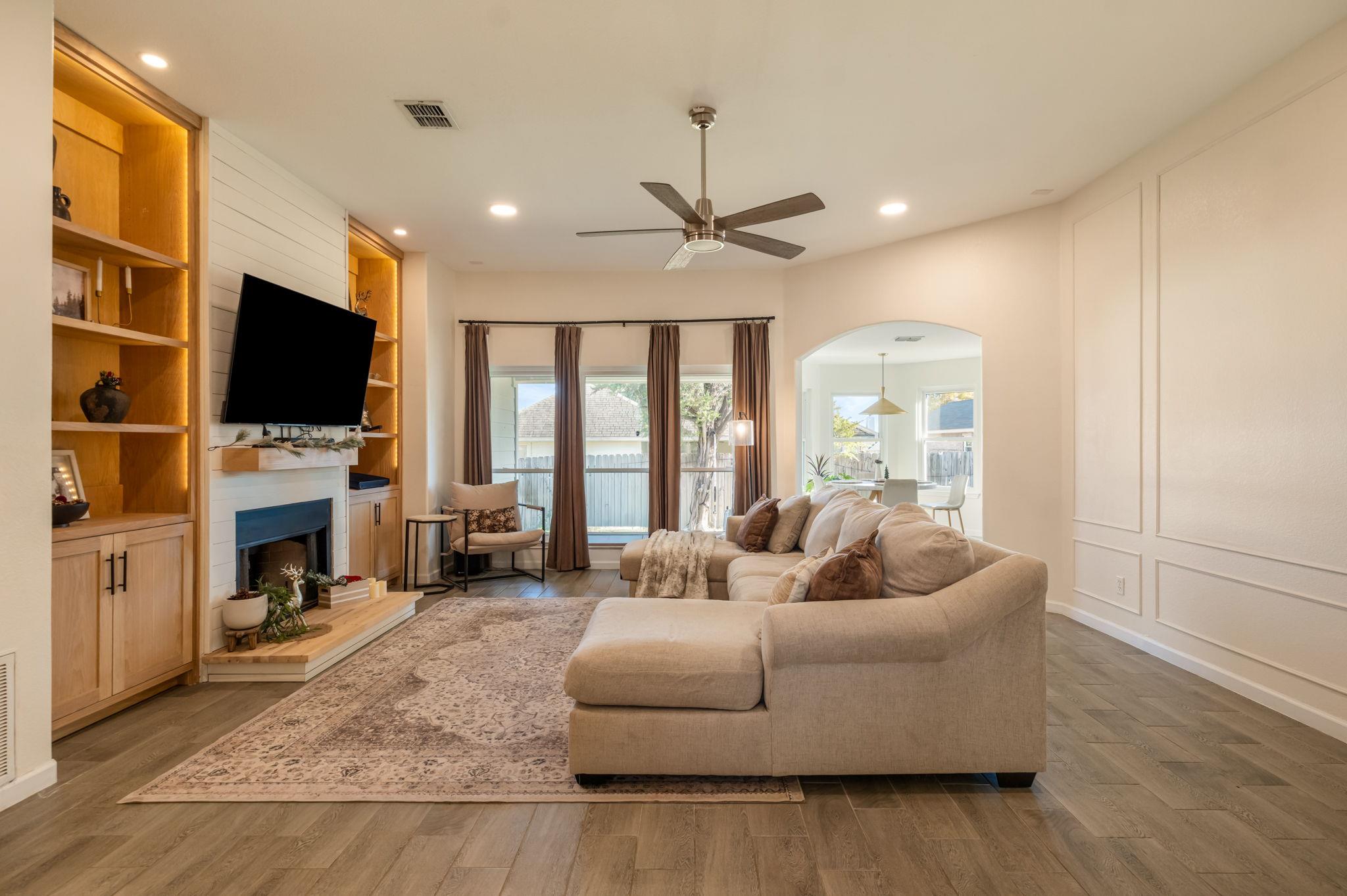 164 Johnnys Way, Kyle, TX 78640