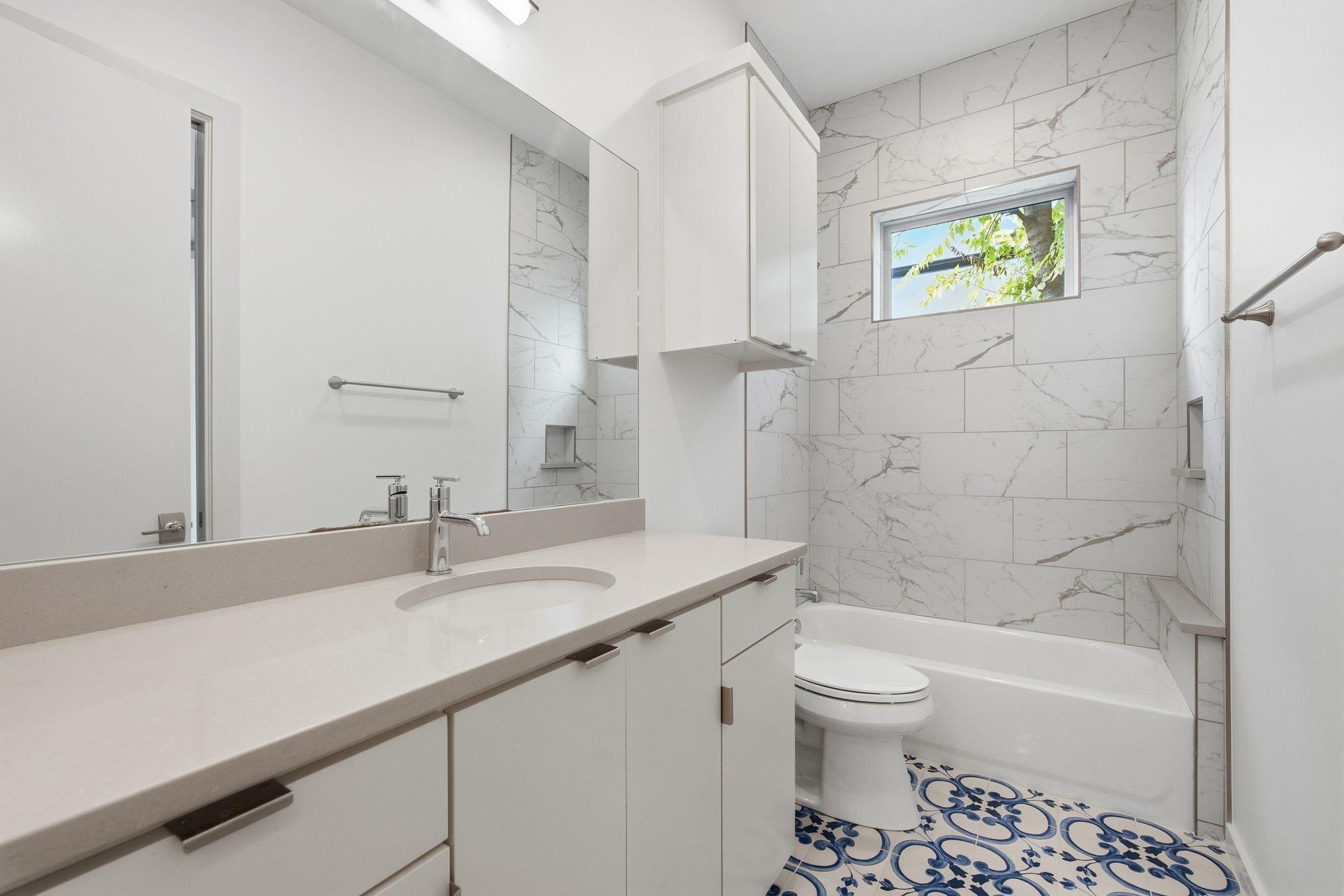 2811 Garwood St # A, Austin, TX 78702