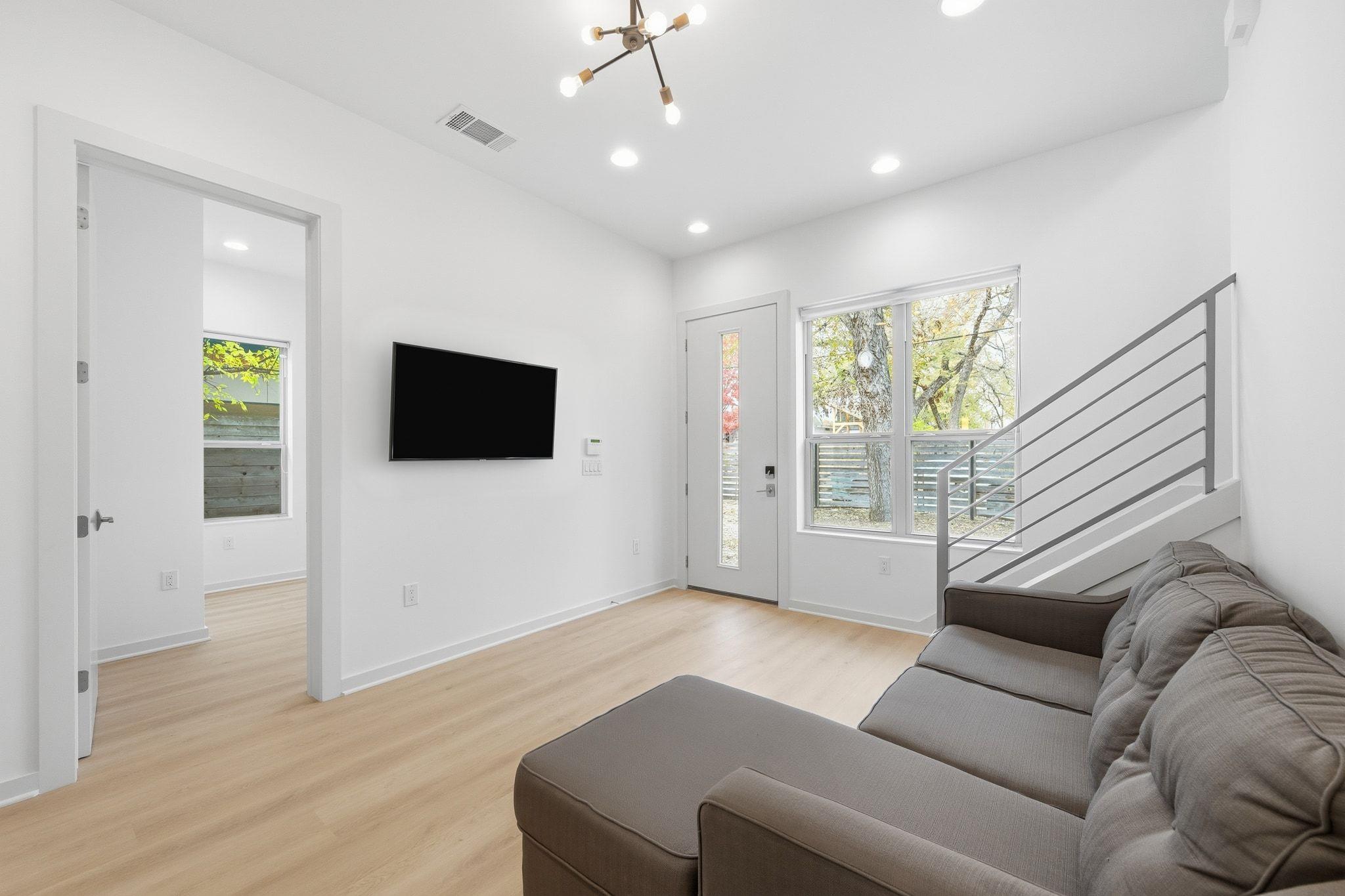 2811 Garwood St # A, Austin, TX 78702