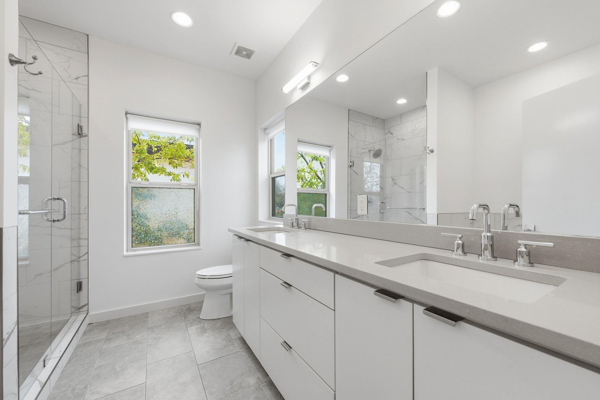 2811 Garwood St # A, Austin, TX 78702