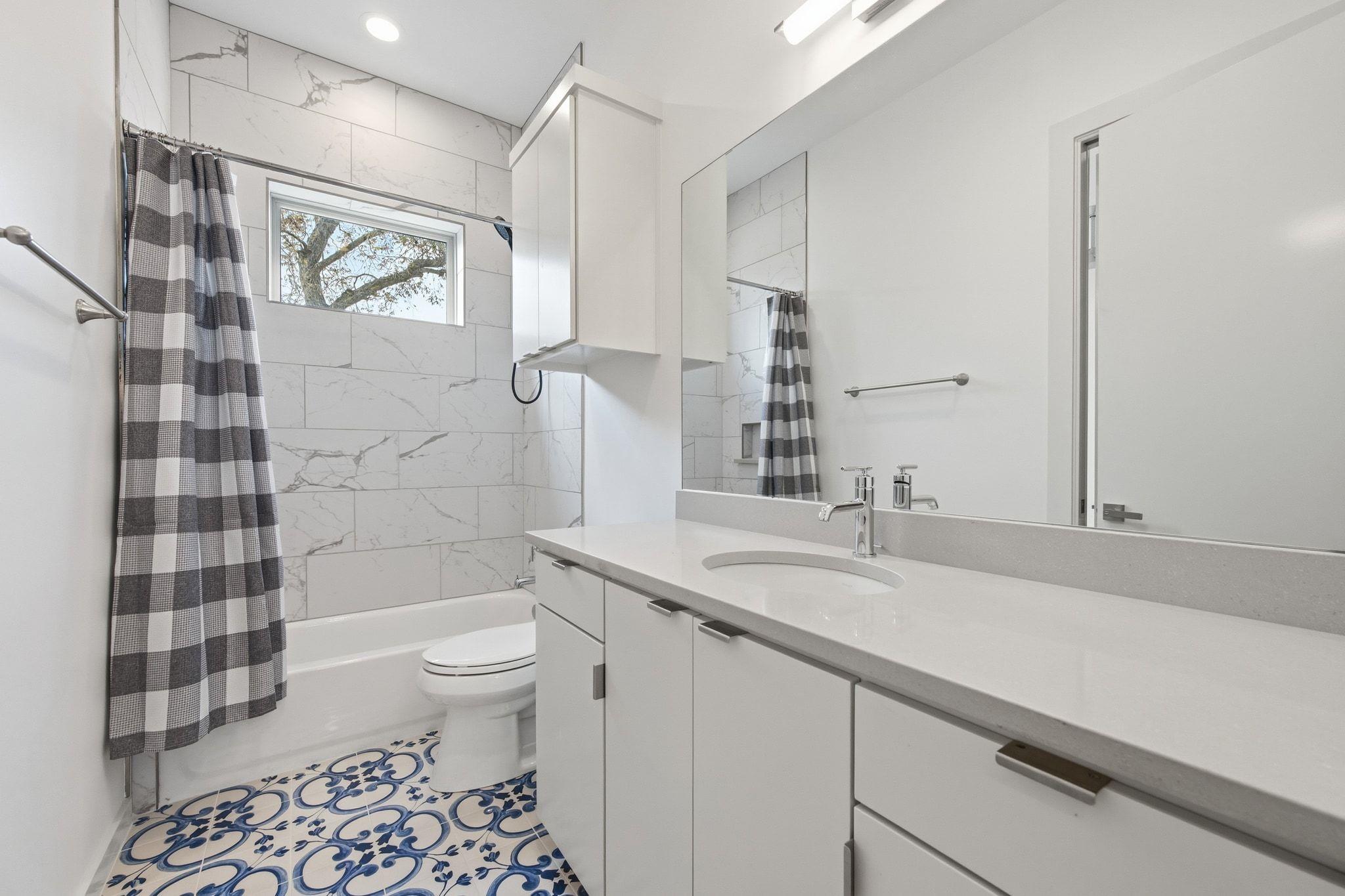 2811 Garwood Unit B St # B, Austin, TX 78702