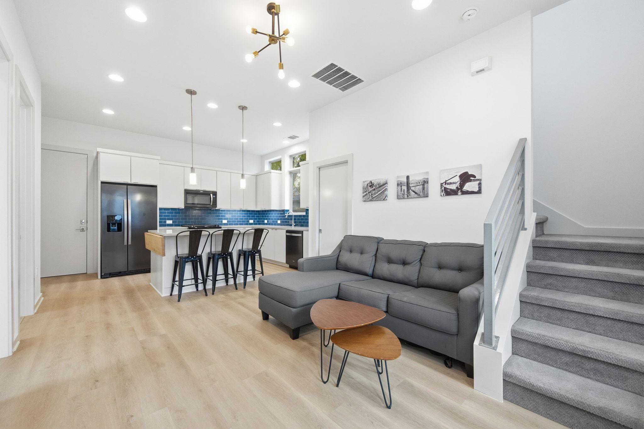 2811 Garwood Unit B St # B, Austin, TX 78702