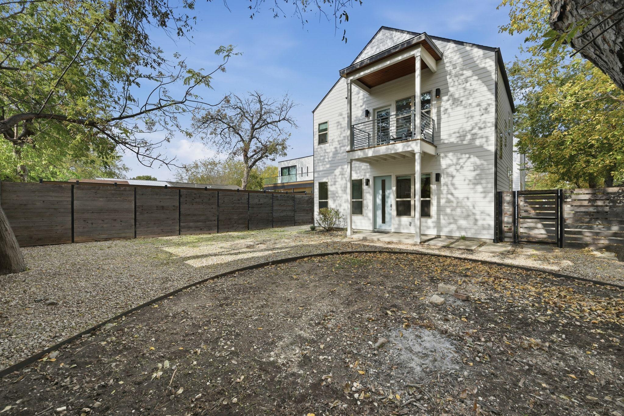 2811 Garwood Unit B St # B, Austin, TX 78702