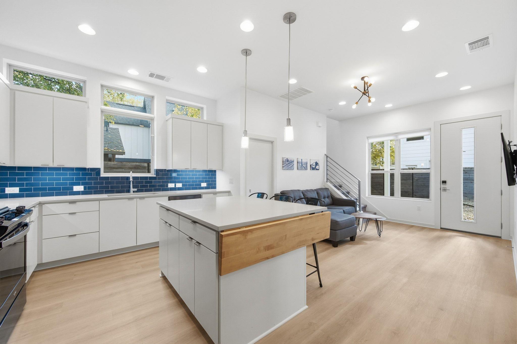 2811 Garwood Unit B St # B, Austin, TX 78702