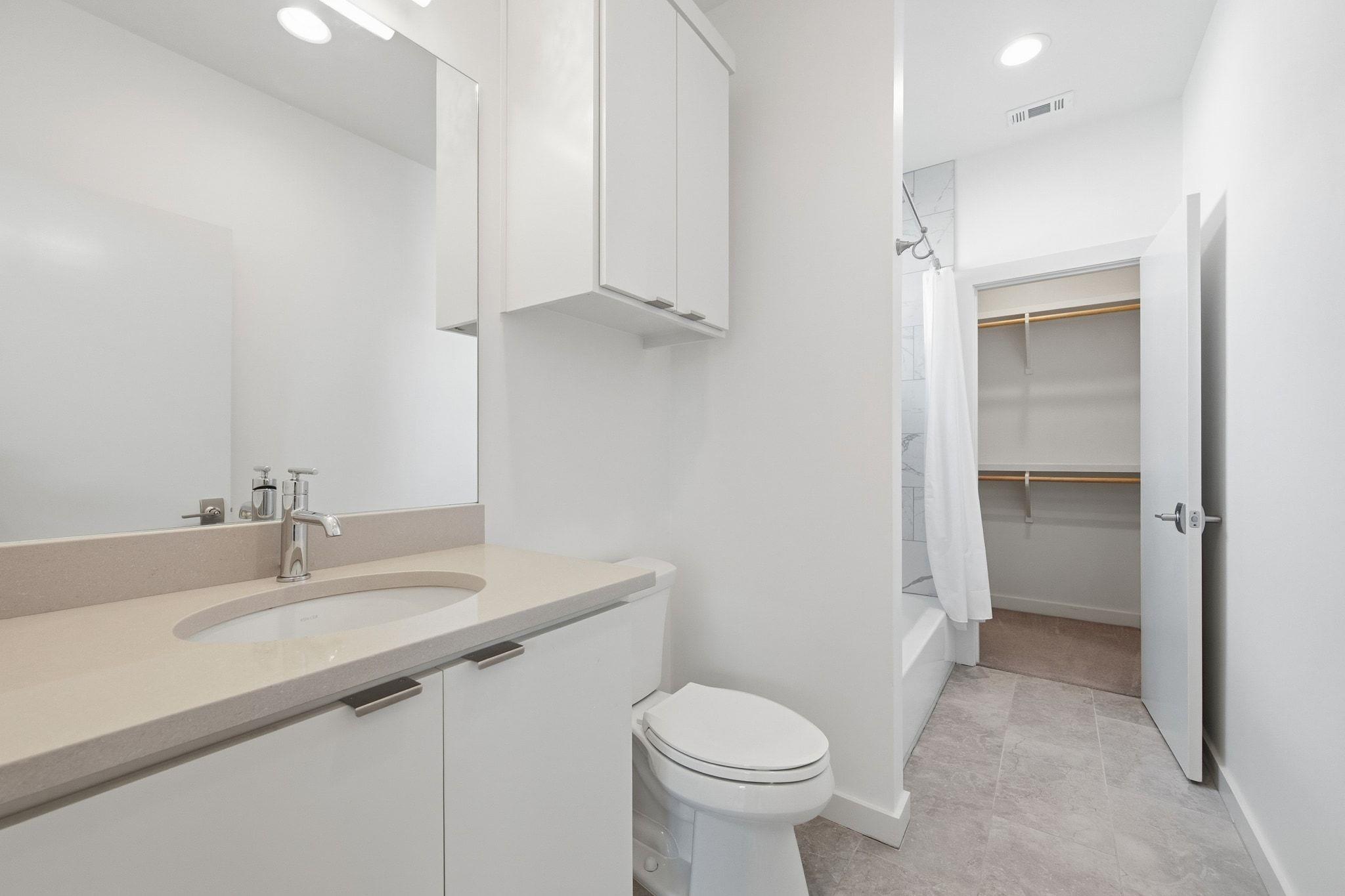 2811 Garwood Unit B St # B, Austin, TX 78702