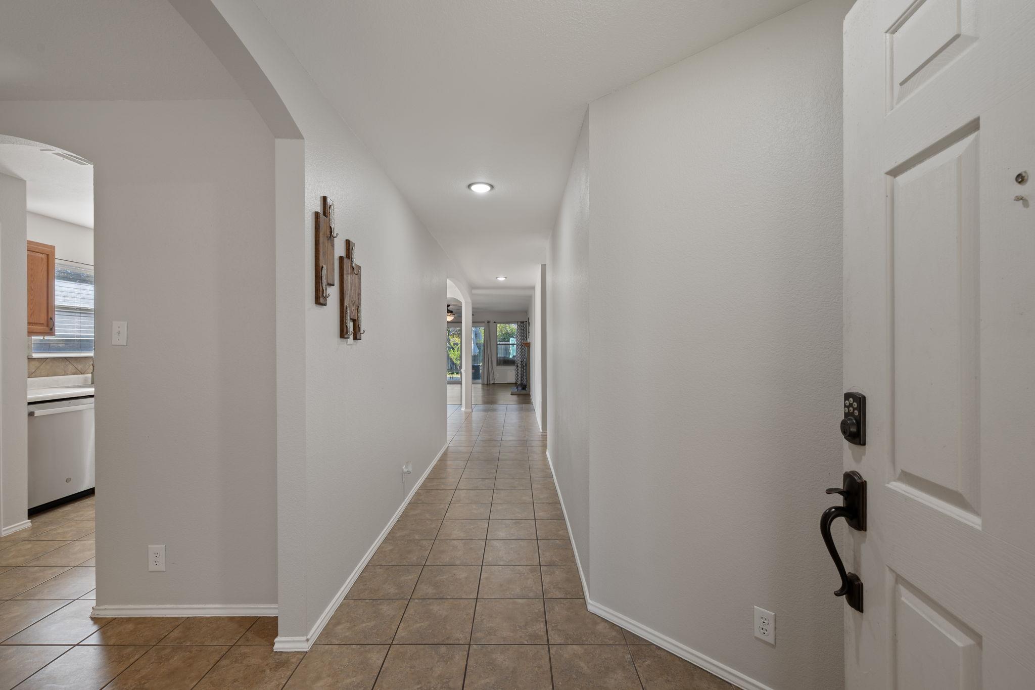 108 David Dr, Hutto, TX 78634