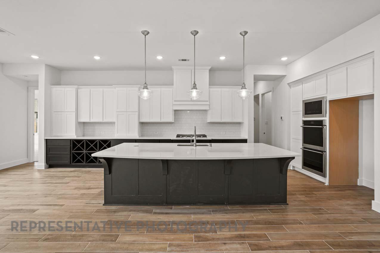 129 Ribera Dr, Liberty Hill, TX 78642