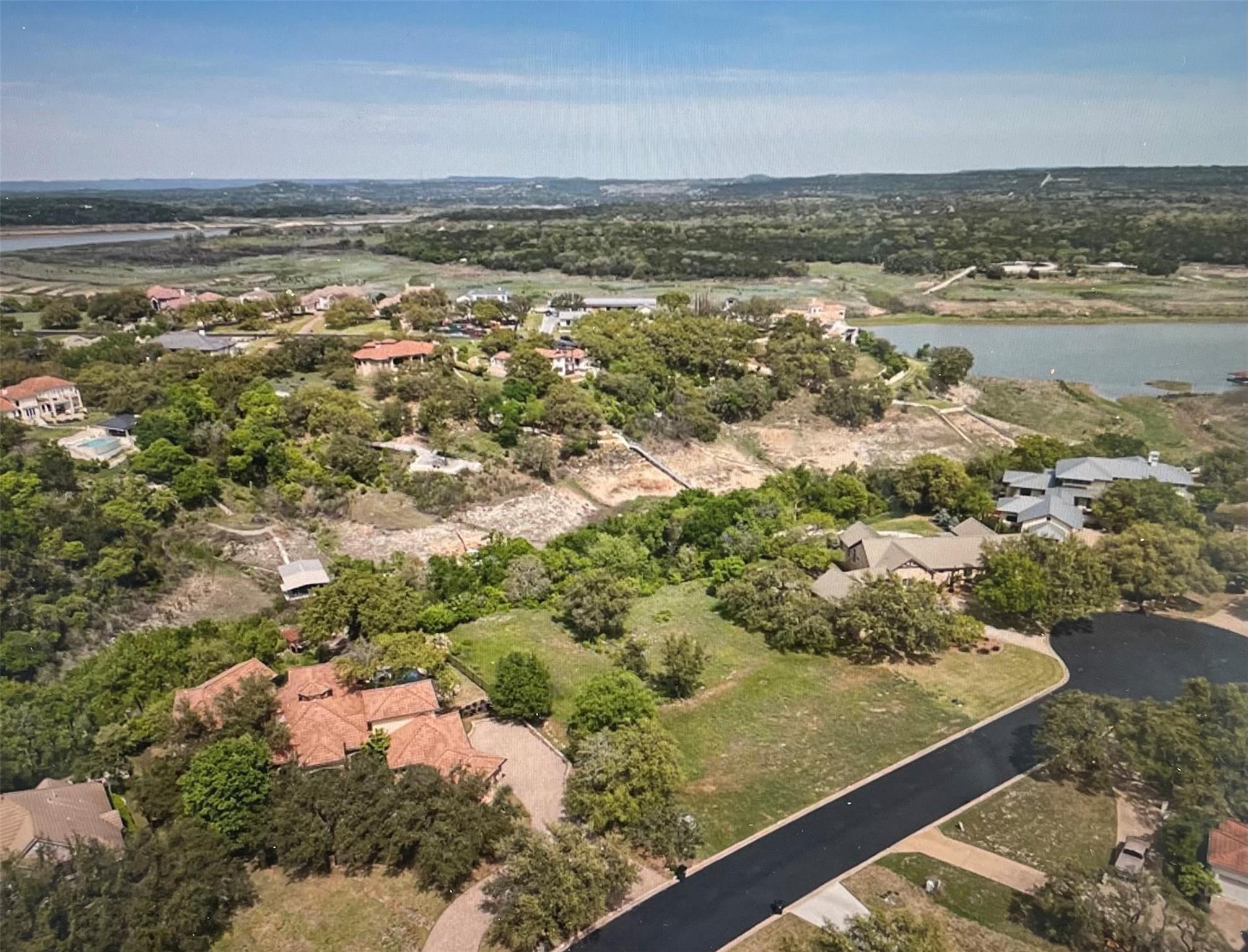 26006 Masters Pkwy, Spicewood, TX 78669