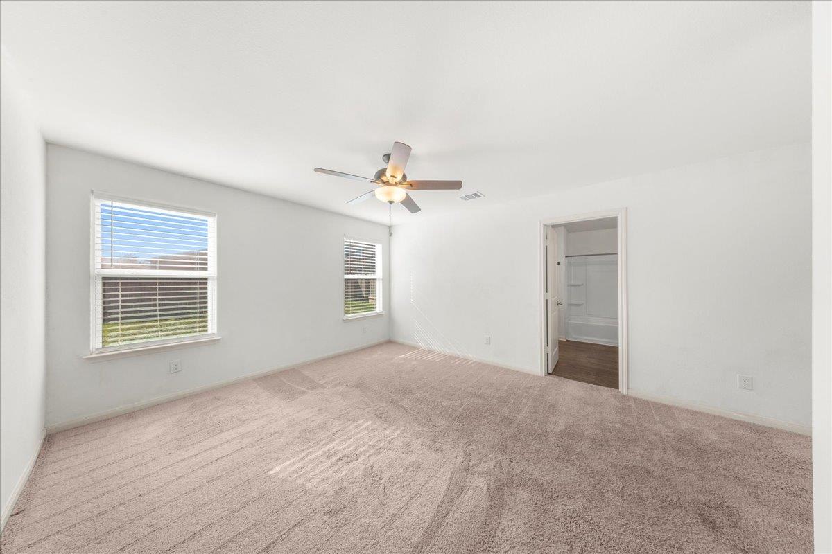 4005 Cressler Ln # 16G, Jarrell, TX 76537