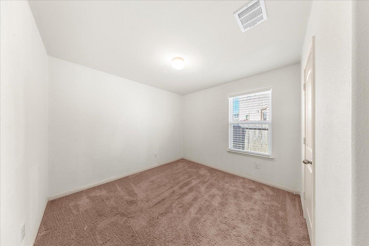 4005 Cressler Ln # 16G, Jarrell, TX 76537