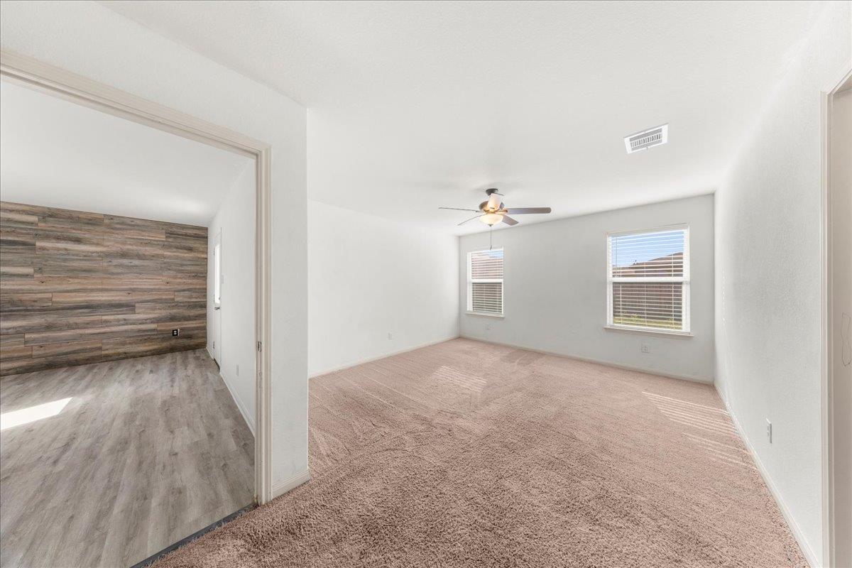 4005 Cressler Ln # 16G, Jarrell, TX 76537