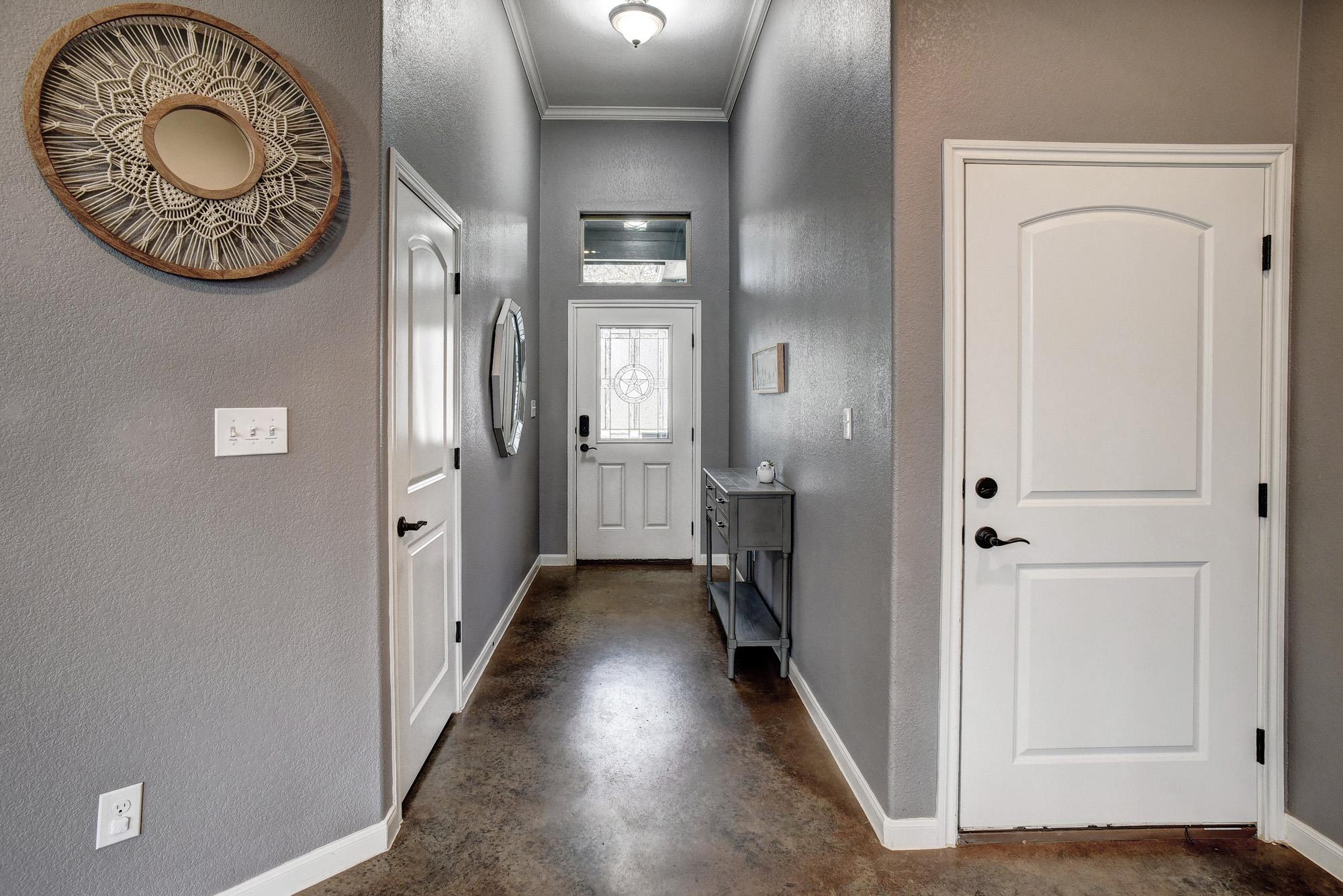 172 Waipahoehoe Dr, Bastrop, TX 78602