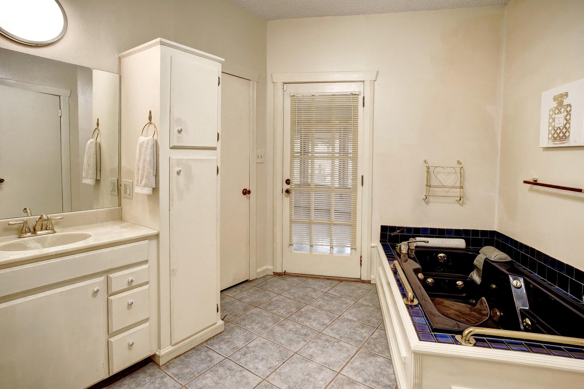 113 My Road, Bastrop, TX 78602