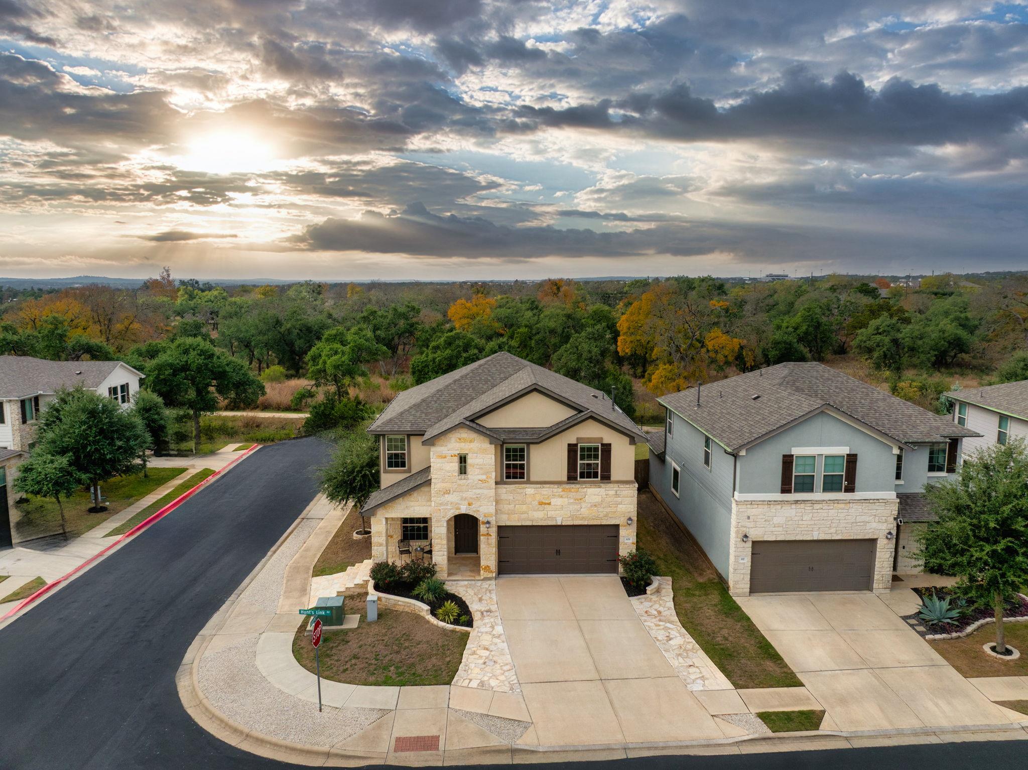 109 Hunts Link Rd, Dripping Springs, TX 78620