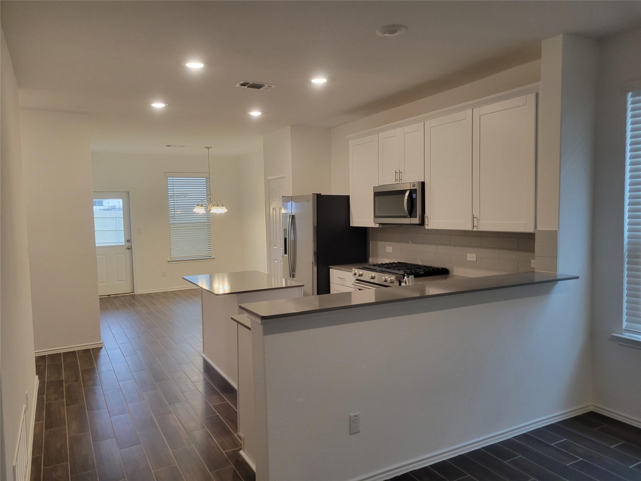 549 Pickrell Loop, Liberty Hill, TX 78642