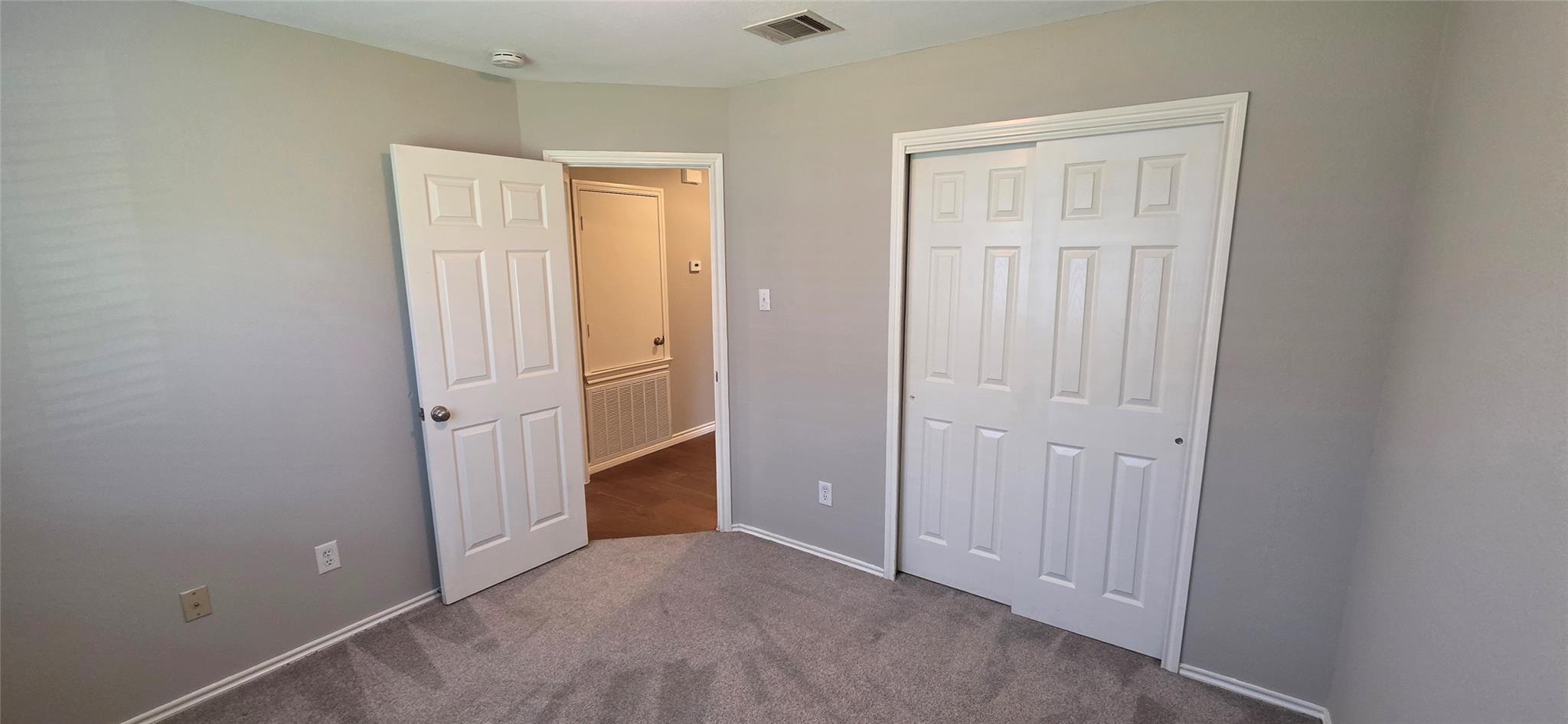 204 Quail Hollow Dr, Hutto, TX 78634