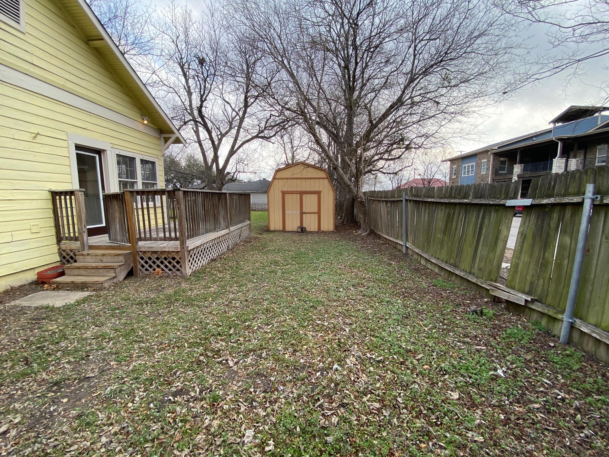 303 Taylor St, Hutto, TX 78634