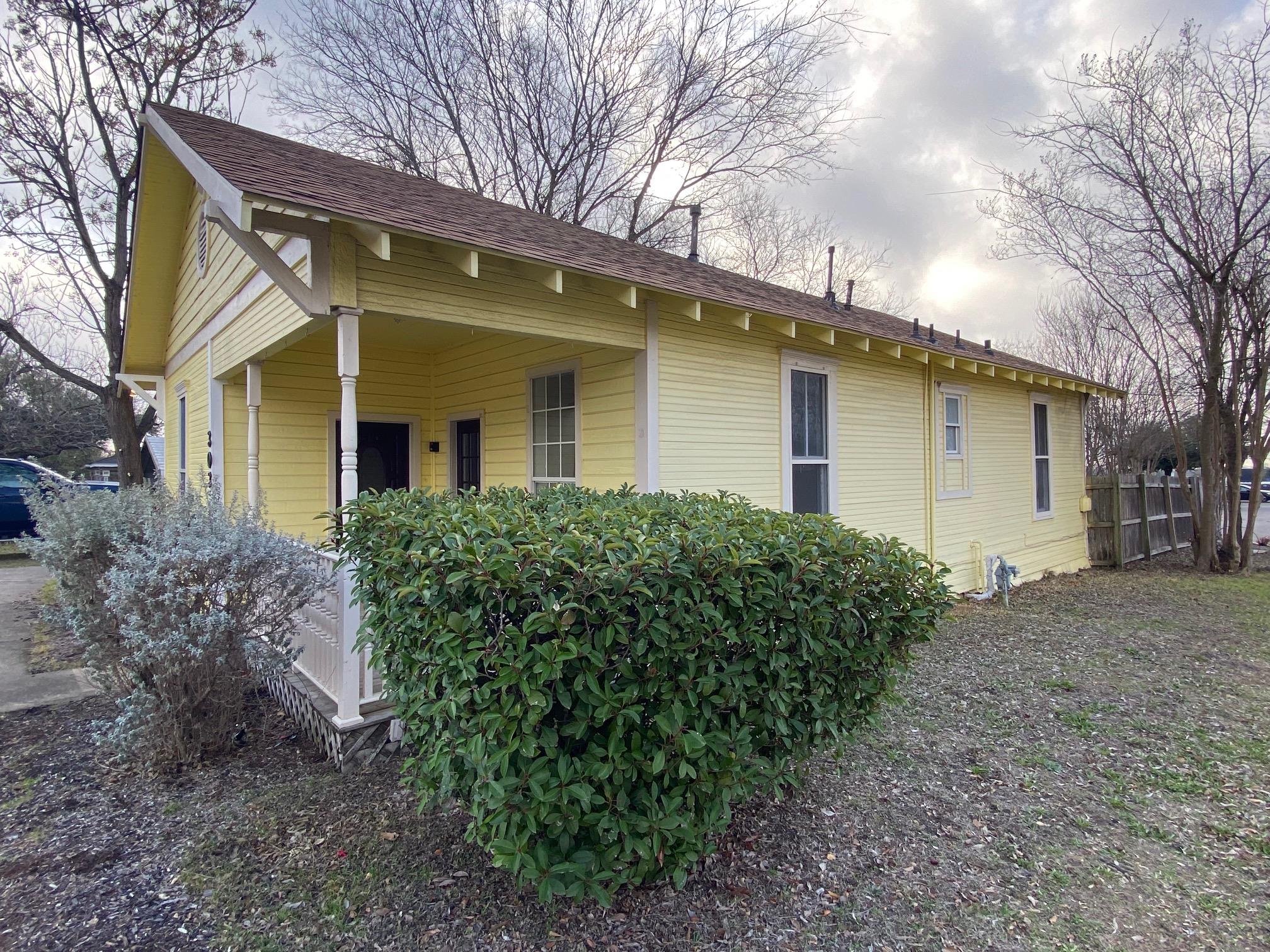 303 Taylor St, Hutto, TX 78634