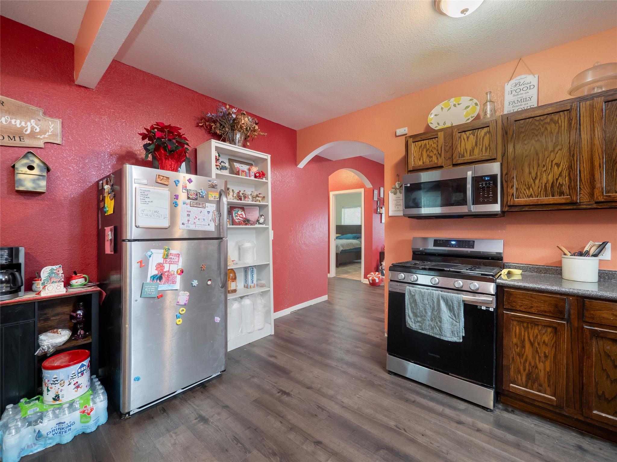 1209 New Dallas Highway, Waco, TX 76705