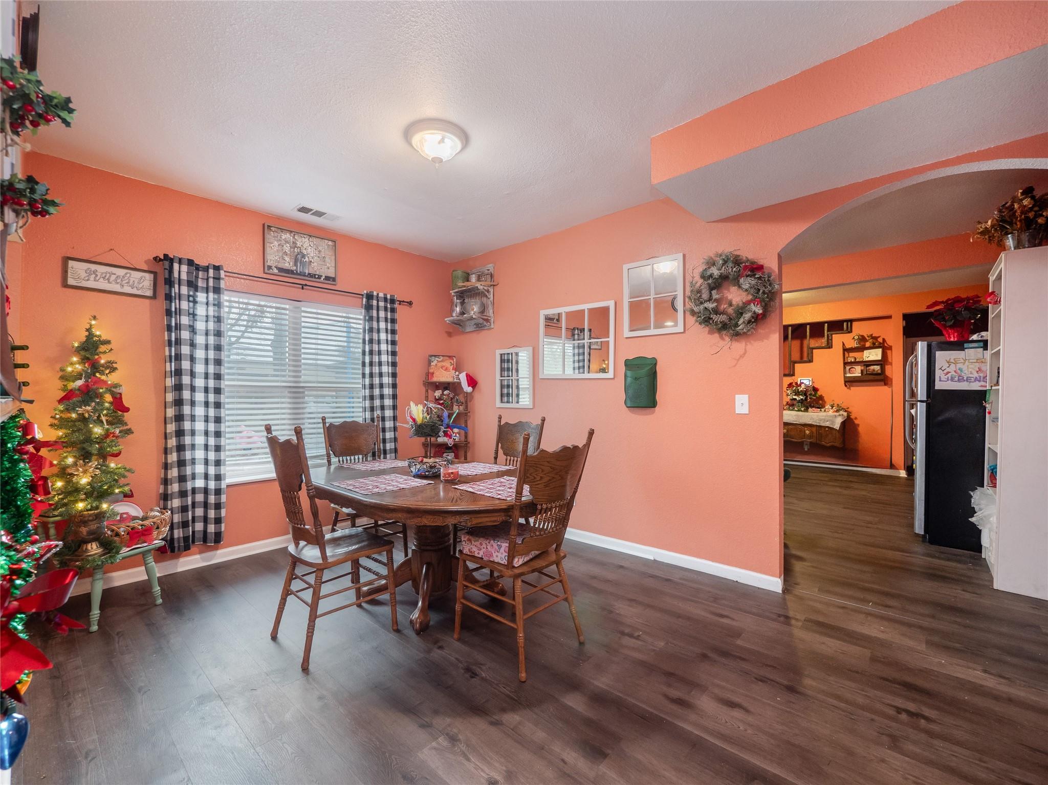 1209 New Dallas Highway, Waco, TX 76705