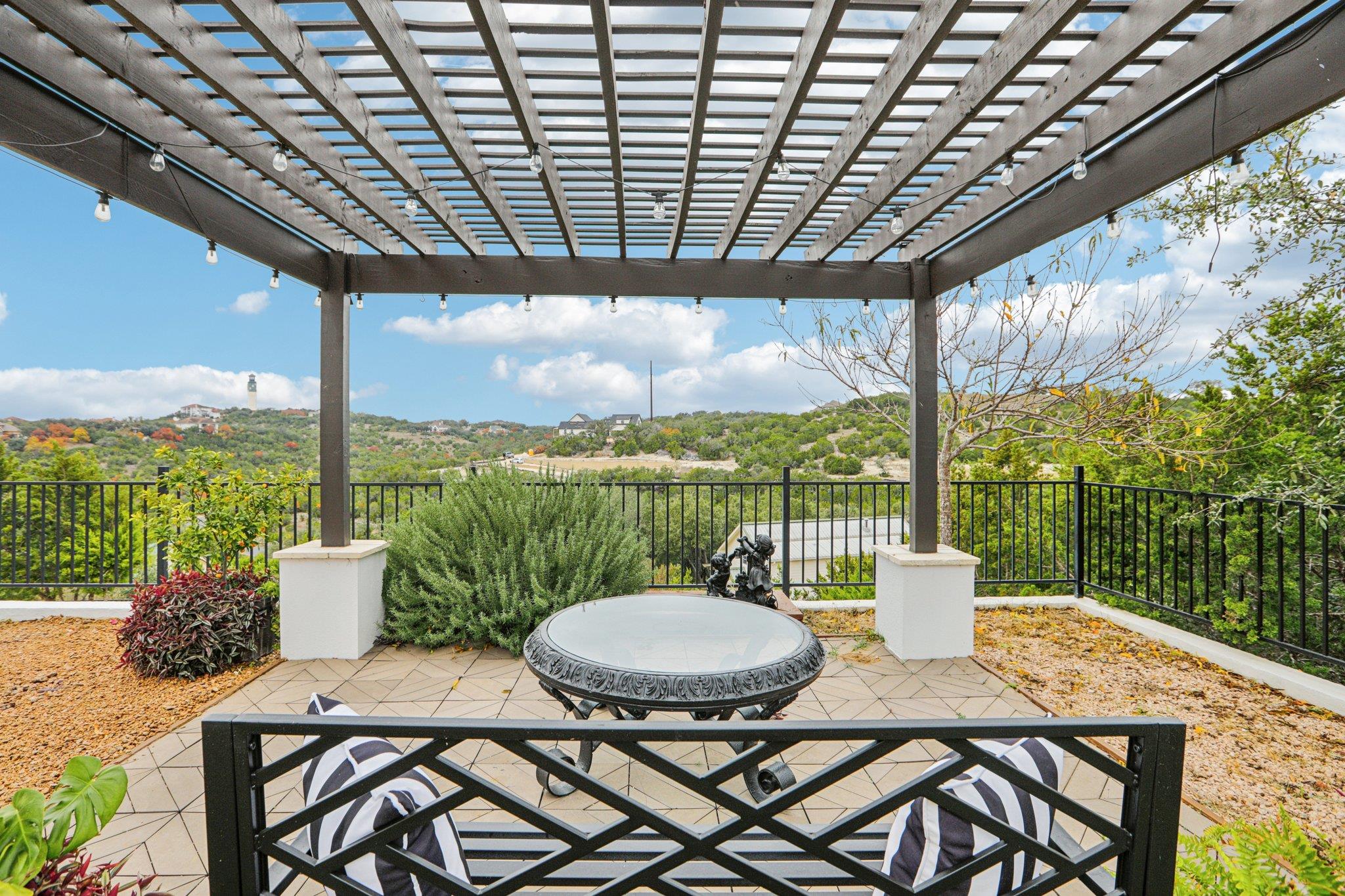 5005 McIntyre Cir, Austin, TX 78734