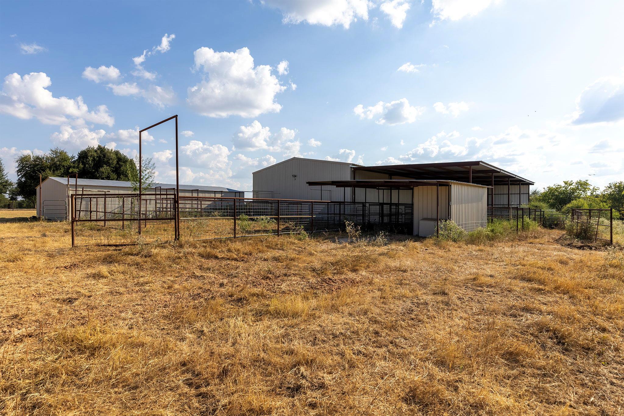 1124 County Road 301, Elgin, TX 78621