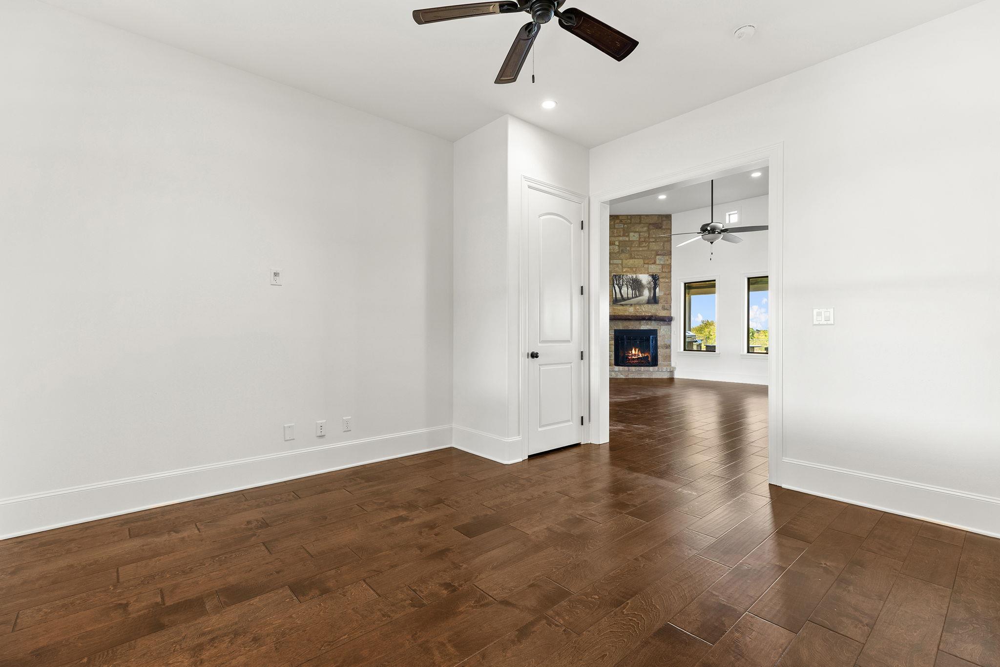 1124 County Road 301, Elgin, TX 78621