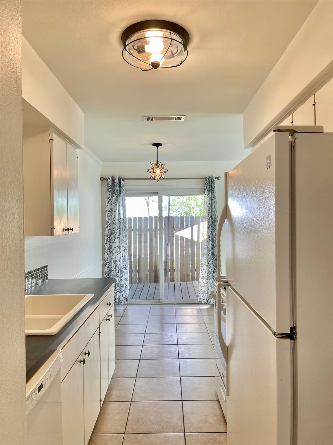 2528 Berkett Dr, Austin, TX 78745