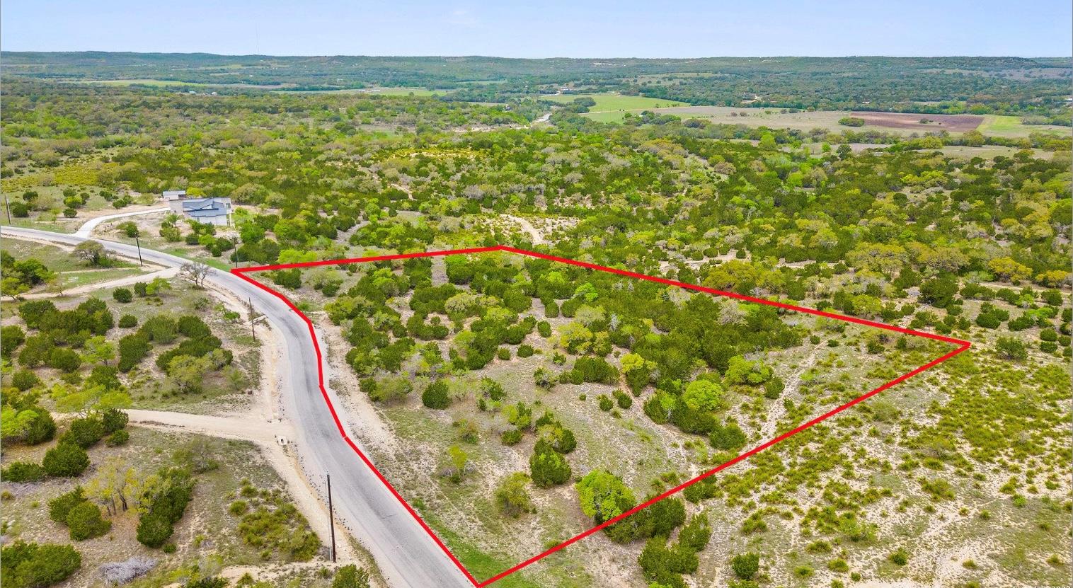1200 Lipan Apache Run, Blanco, TX 78606
