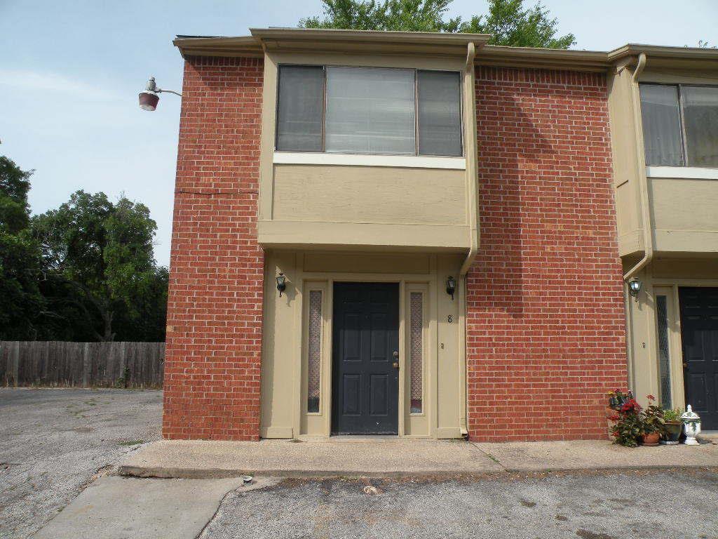1221 W Hopkins St # 8, San Marcos, TX 78666