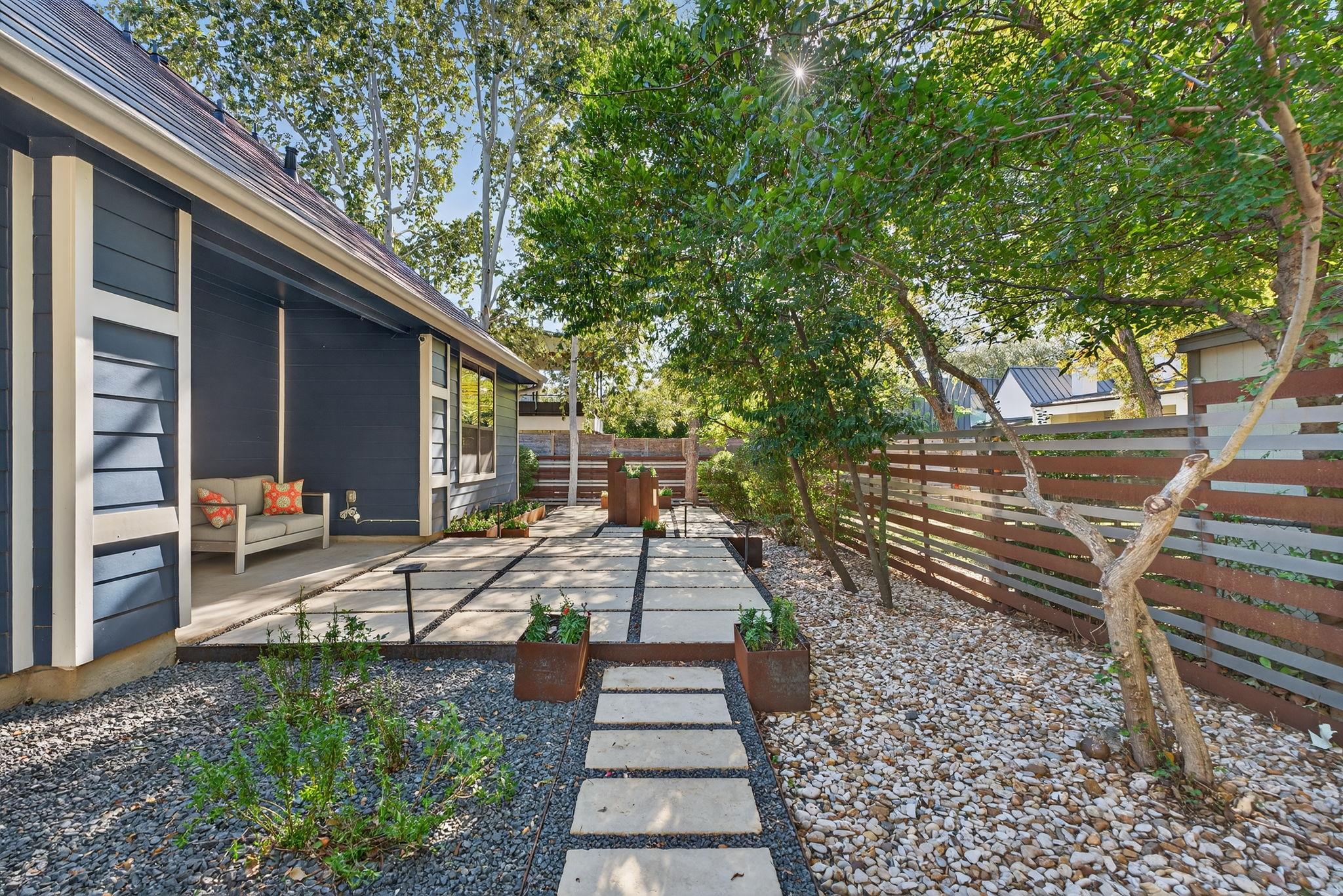 1811 Bluebonnet Ln, Austin, TX 78704