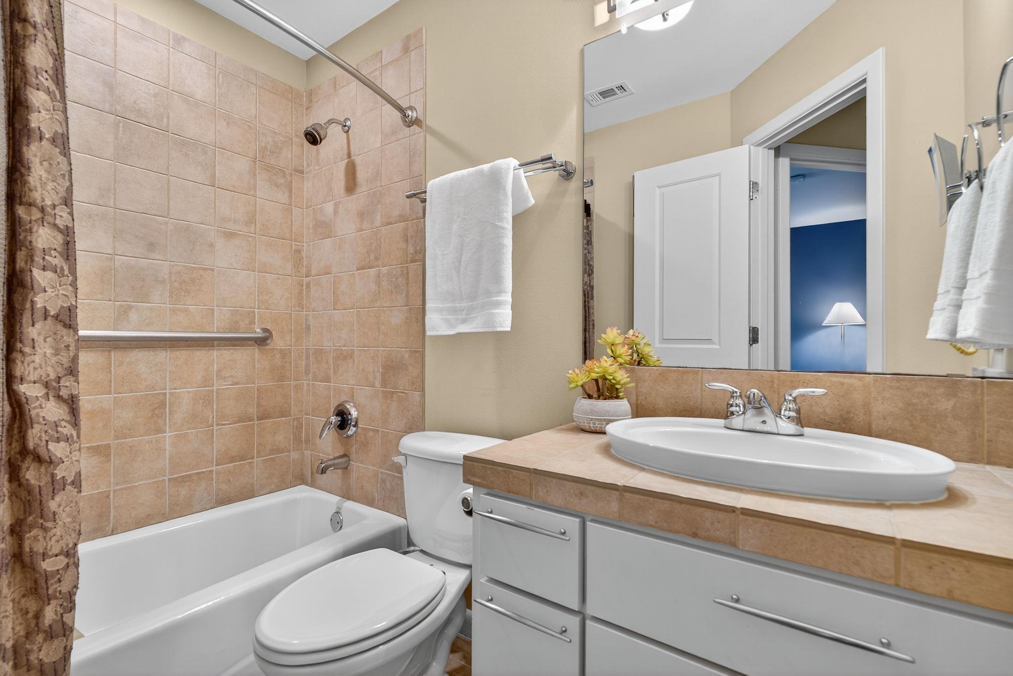 1811 Bluebonnet Ln, Austin, TX 78704